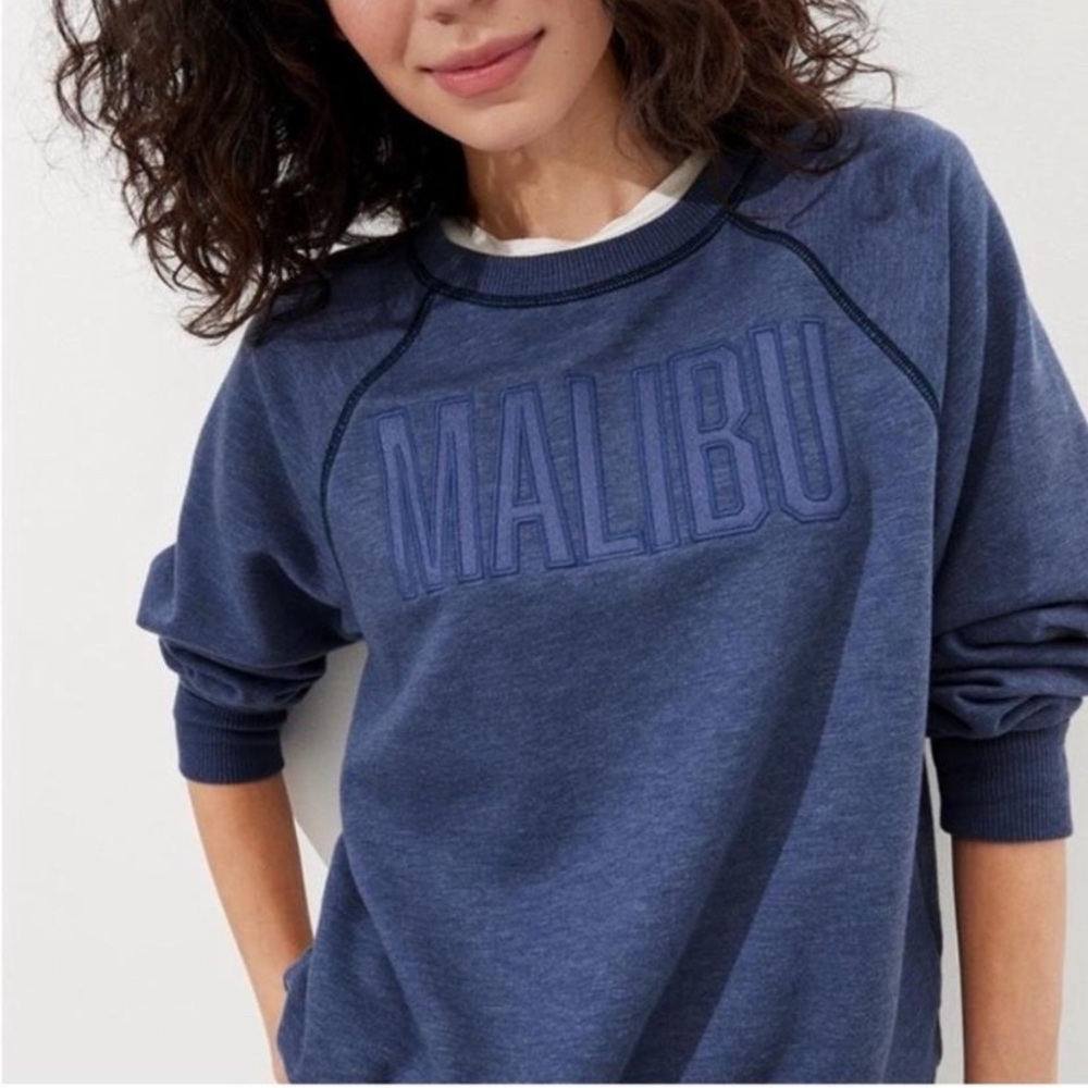 Blue American Eagle crewneck sweatshirt
